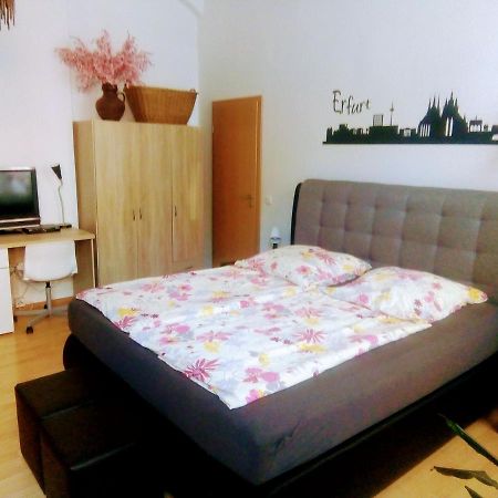 Apartment Lawrenz แอร์ฟวร์ท ภายนอก รูปภาพ