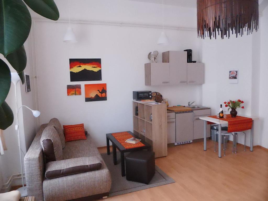 Apartment Lawrenz แอร์ฟวร์ท ภายนอก รูปภาพ