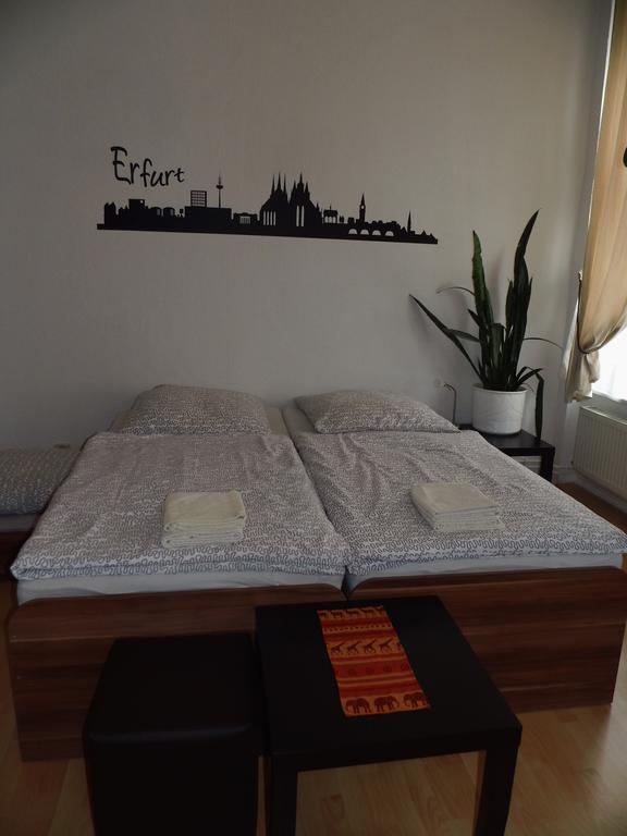 Apartment Lawrenz แอร์ฟวร์ท ภายนอก รูปภาพ